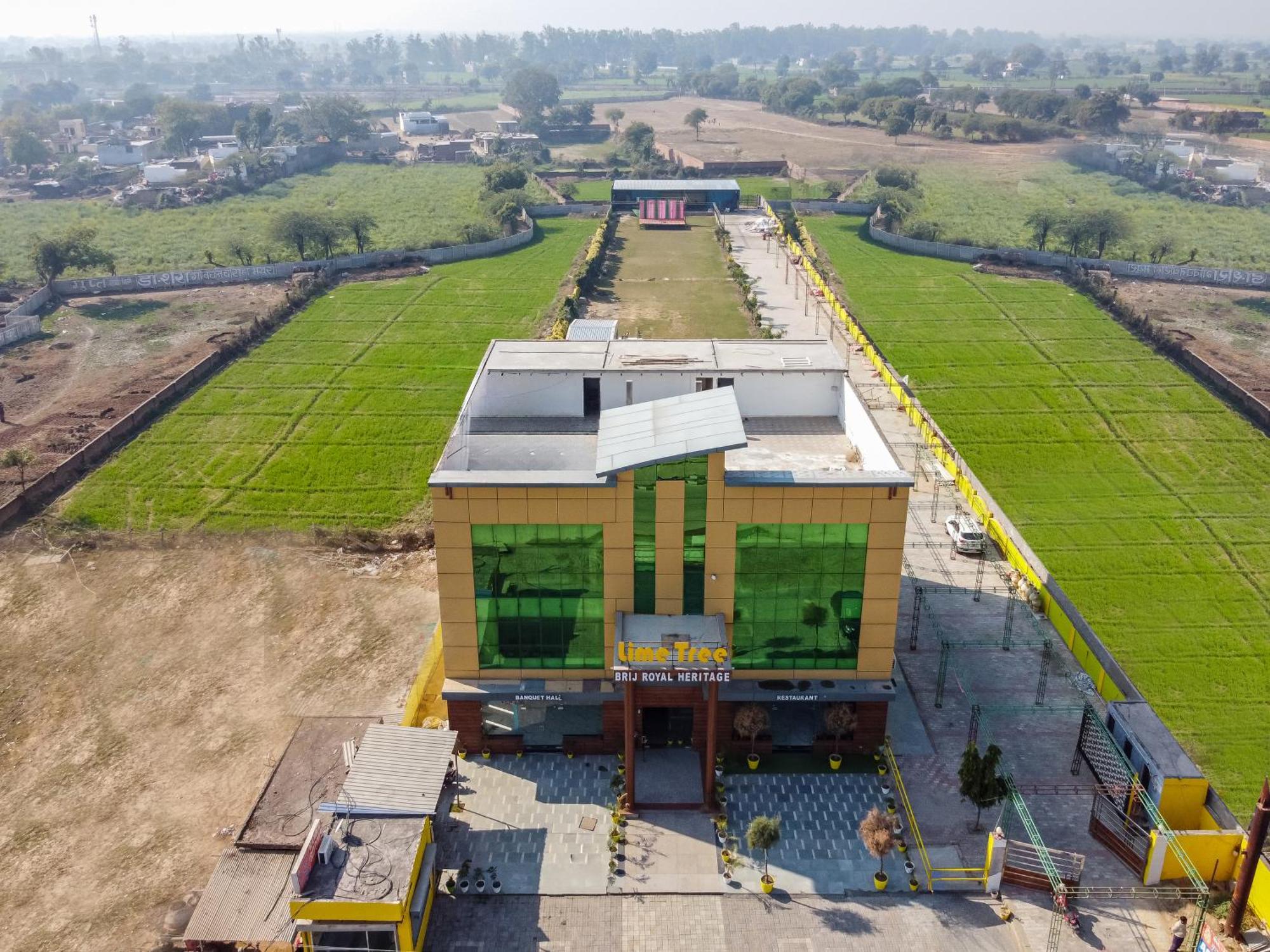 Lime Tree Hotel And Banquet Vrindavan Exterior photo