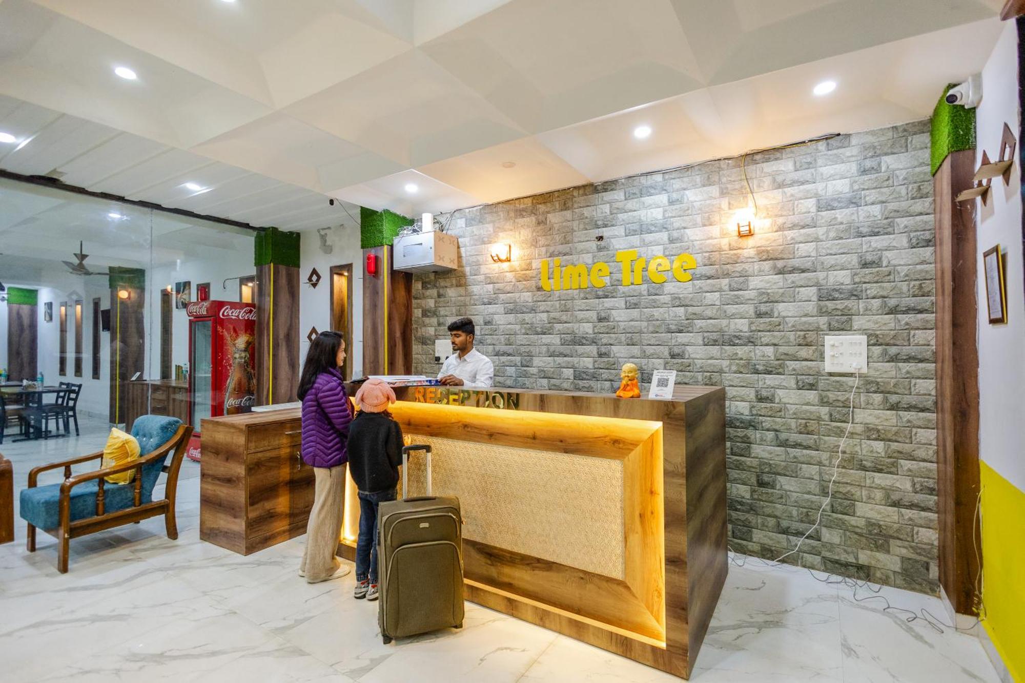 Lime Tree Hotel And Banquet Vrindavan Exterior photo