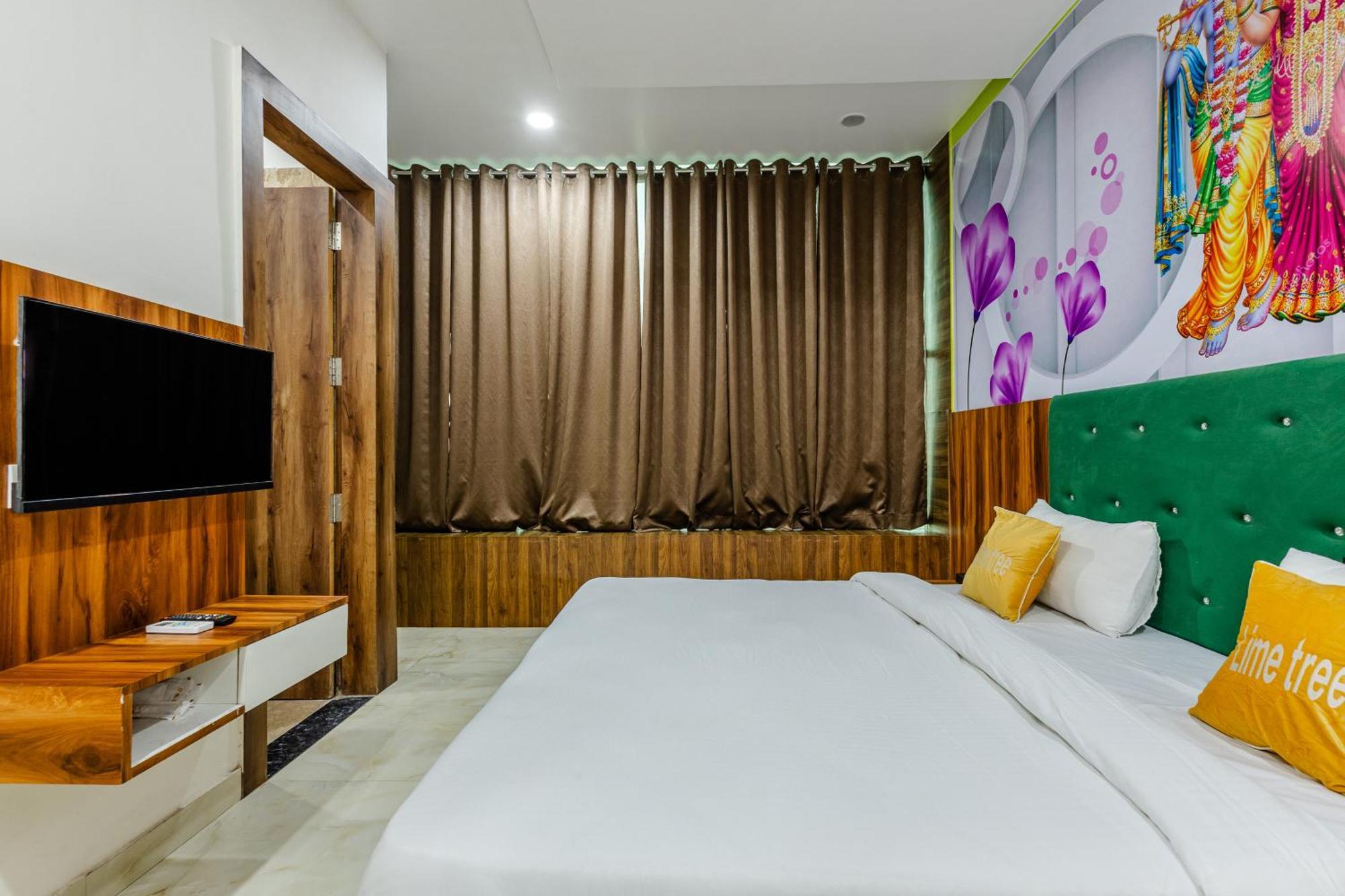 Lime Tree Hotel And Banquet Vrindavan Exterior photo
