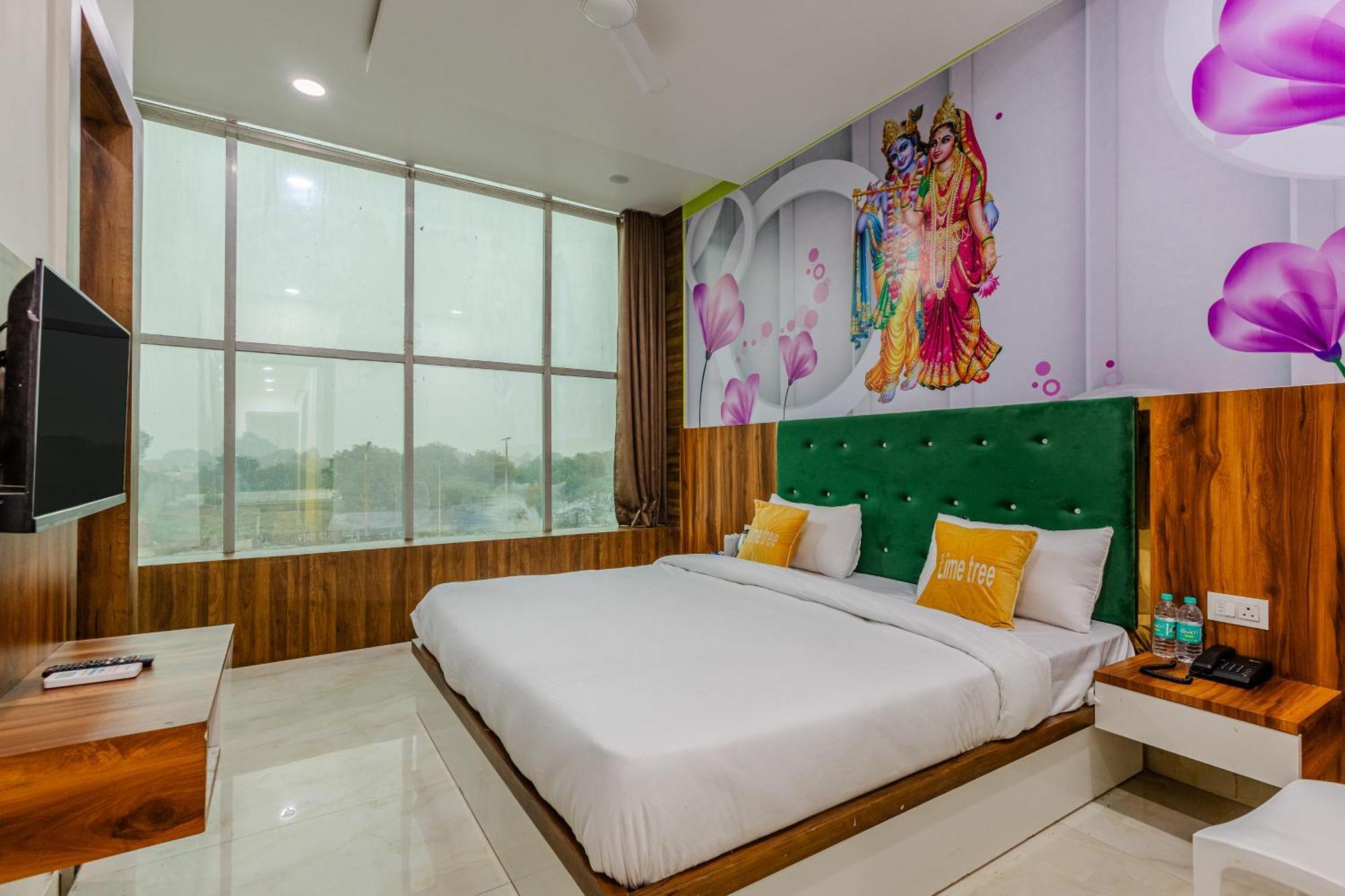Lime Tree Hotel And Banquet Vrindavan Exterior photo