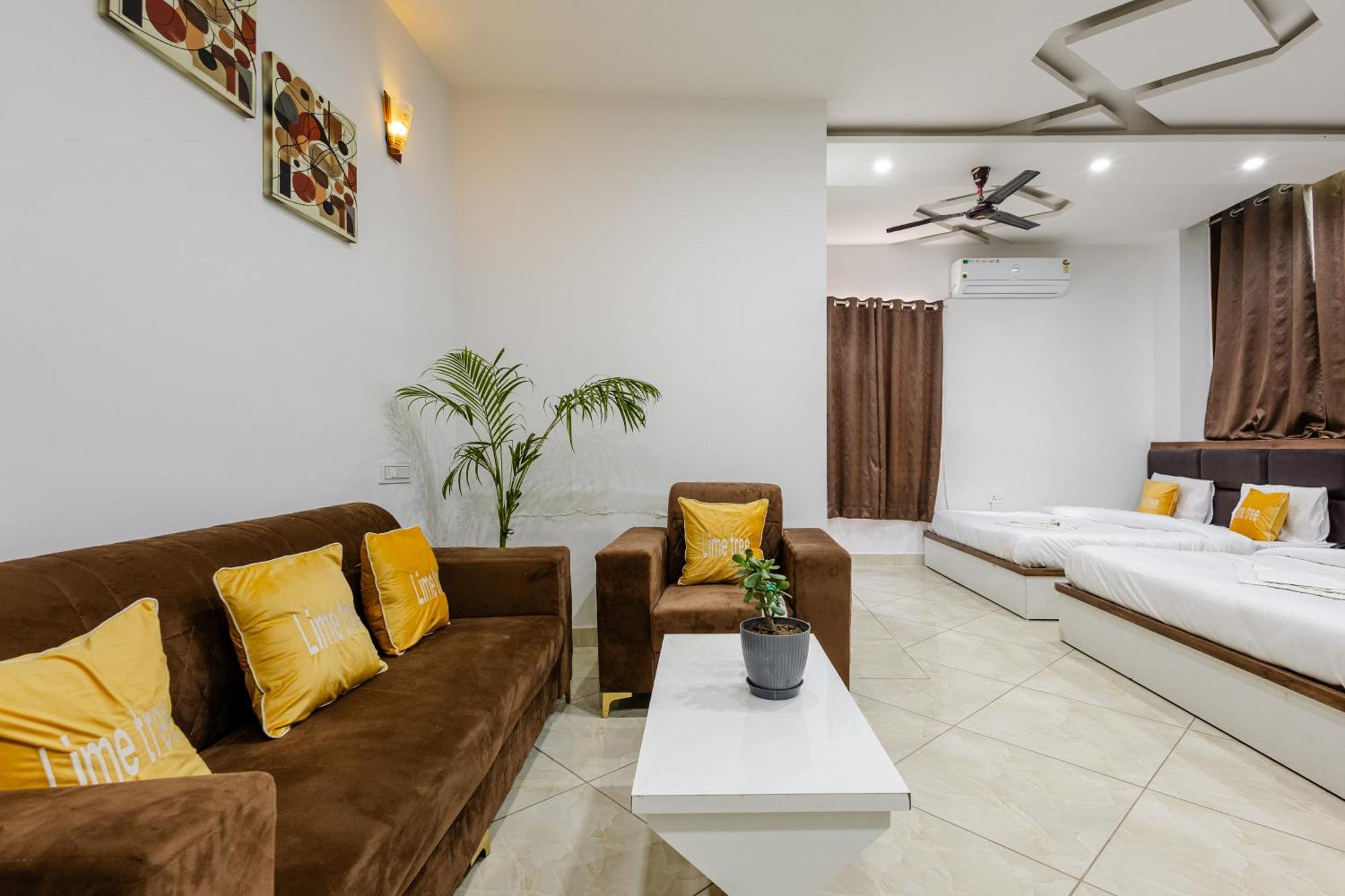 Lime Tree Hotel And Banquet Vrindavan Exterior photo